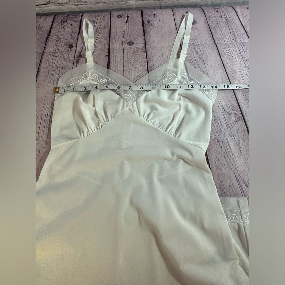 Vintage 70s Slip White Nylon Embroidered Sheer Trim Aristocraft 32B Small - Picture 6 of 8